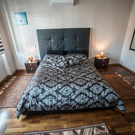 Donna Guest house